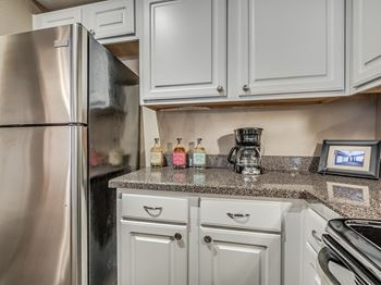 Granite countertops & vanities